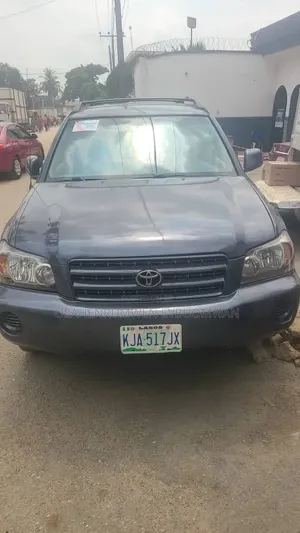 Toyota Highlander 2004 Gray