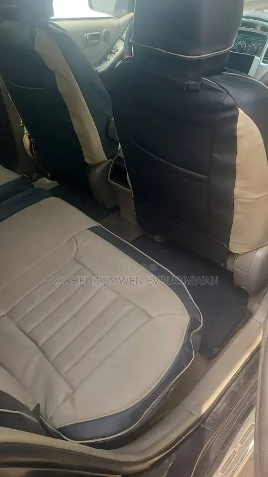 Toyota Highlander 2004 Gray
