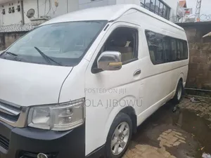 IVM 6800 2017 White