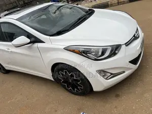 Hyundai Elantra 2013 White