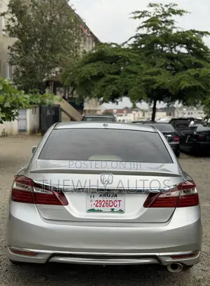 Honda Accord EX-L 4dr Sedan FWD (2.4L 4cyl 2A) 2013 Silver