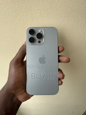 Apple iPhone 16 Pro Max 256 GB Silver