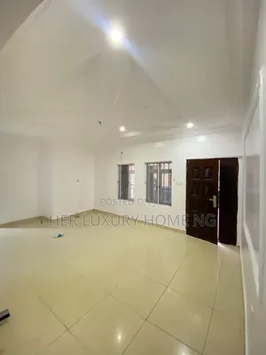 3bdrm Apartment in Chevron for rent