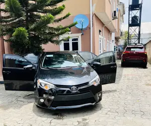Toyota Corolla S Premium 4dr Sedan (1.8L 4cyl CVT) 2014 Black