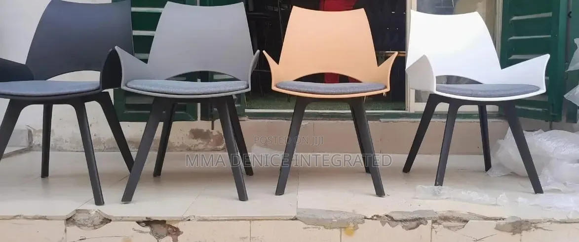 Modern Upholstered Dining Chair – Stylish Plastic Shell