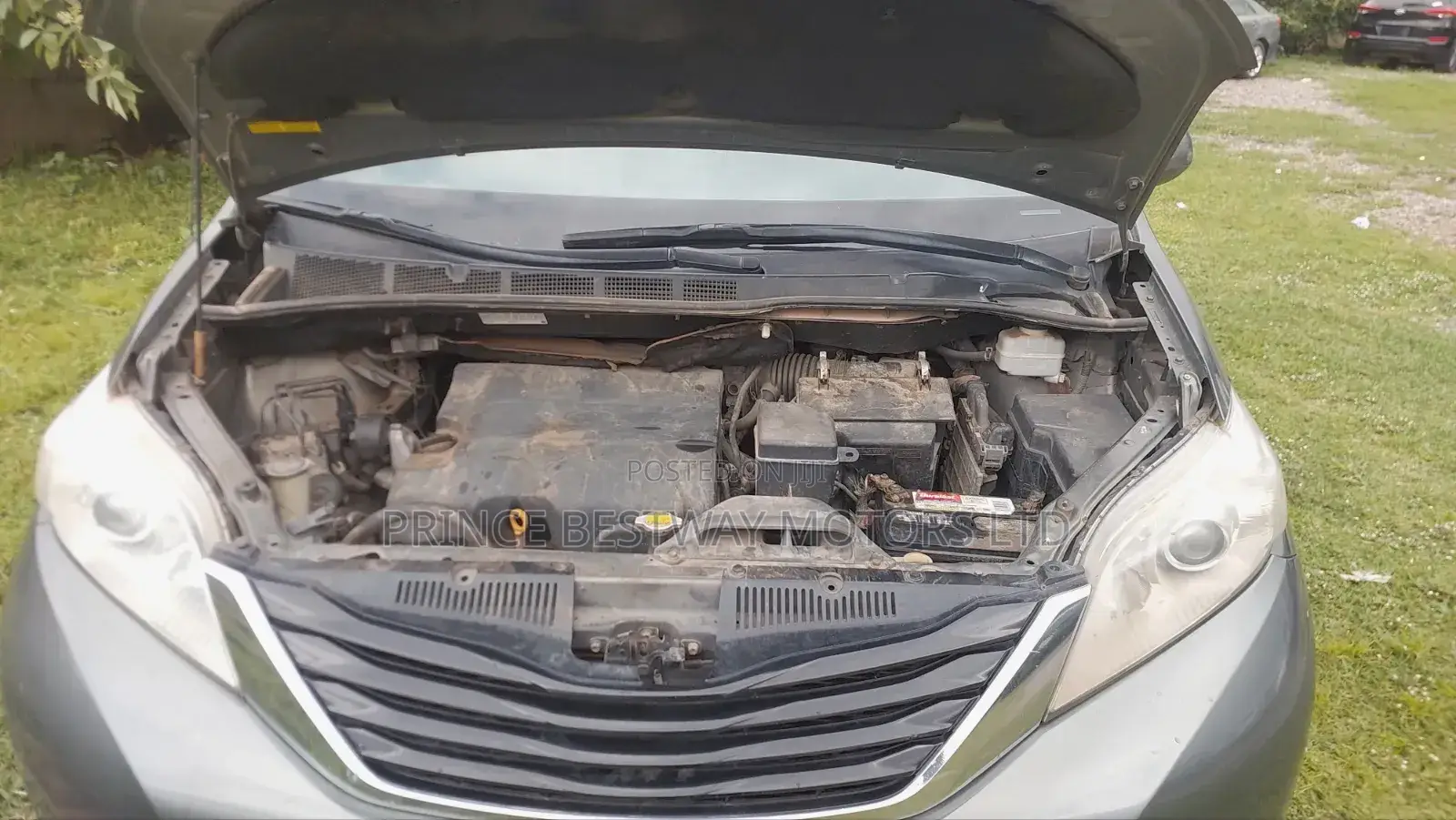 Toyota Sienna 2012 Gray