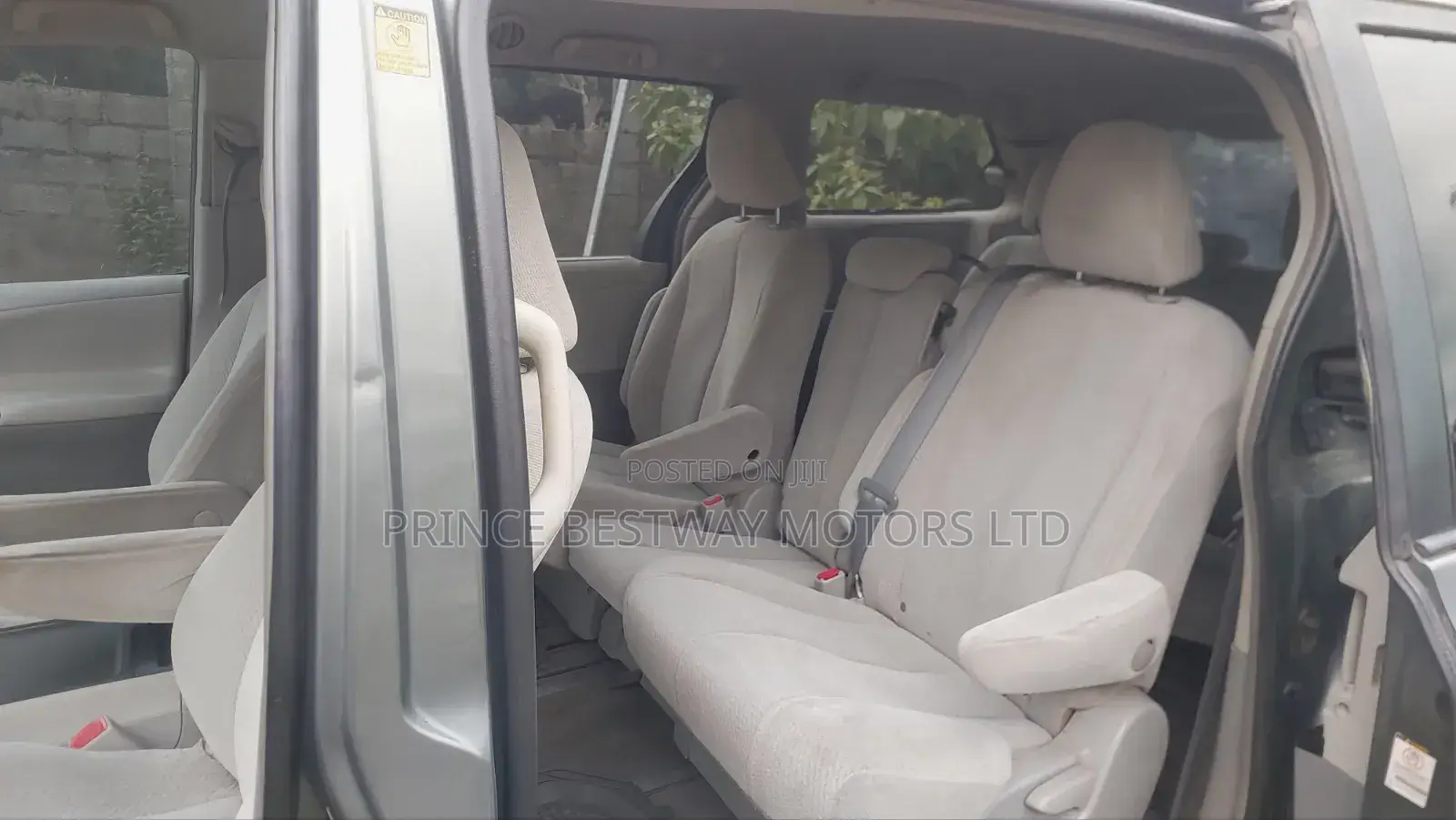 Toyota Sienna 2012 Gray