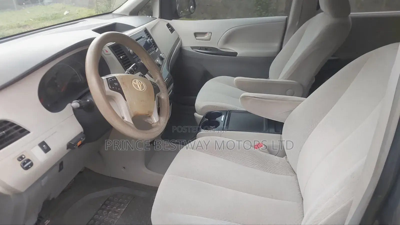 Toyota Sienna 2012 Gray