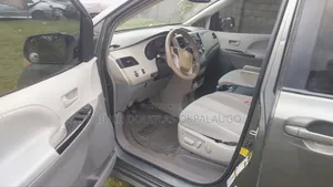 Toyota Sienna 2012 Gray