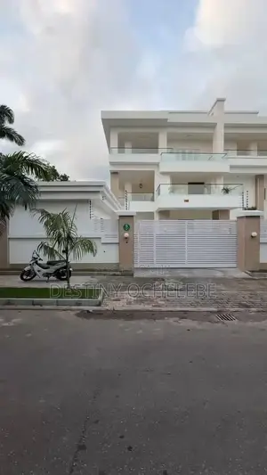 7bdrm Mansion in Maitama for sale