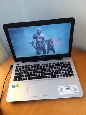 Laptop Asus X555LA 8GB Intel Core i5 HDD 1T