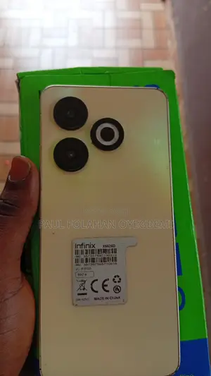 Infinix Smart 8 64 GB Gold
