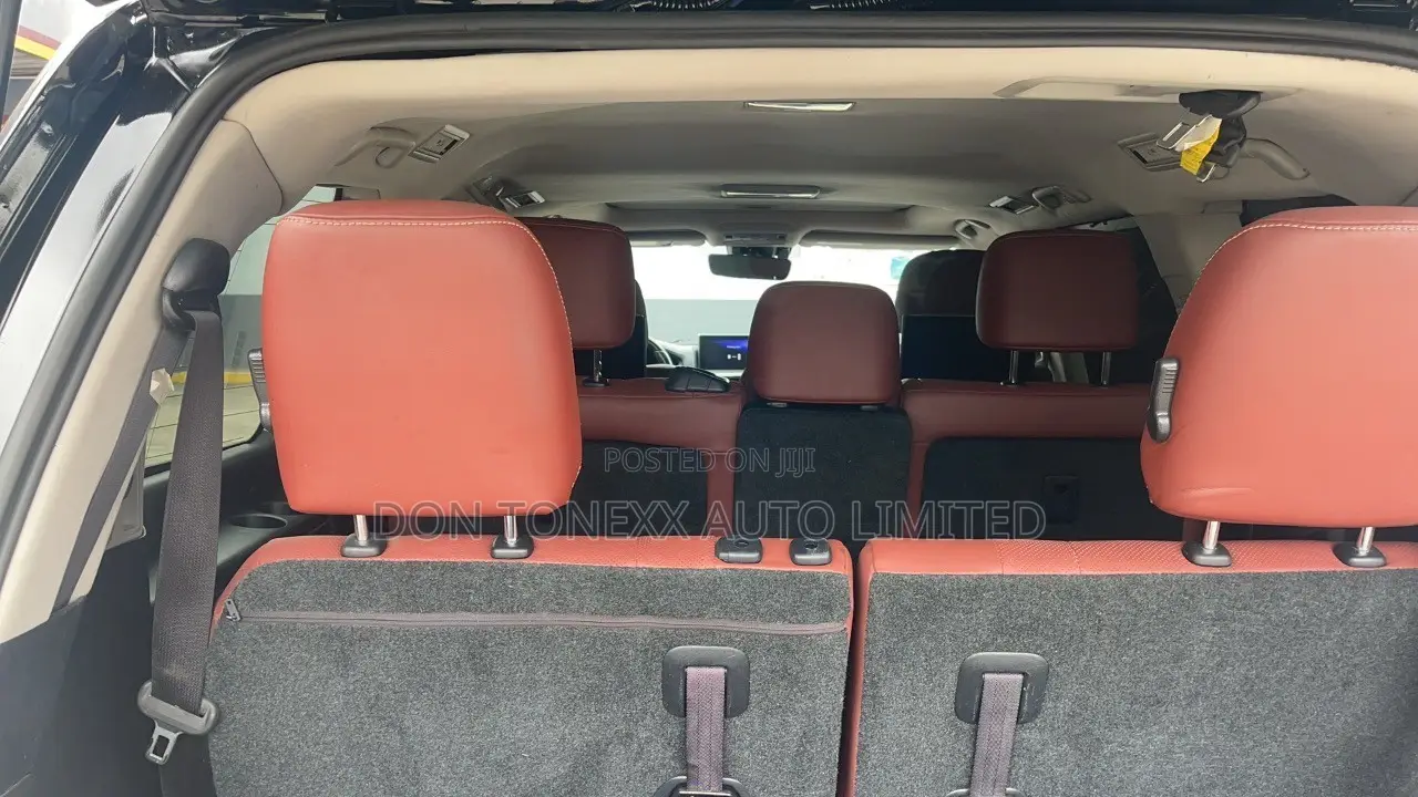 Lexus LX 570 AWD 2017 Black