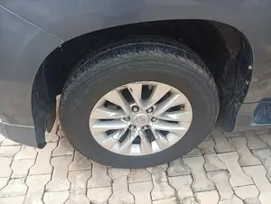 Lexus GX 2016 Gray