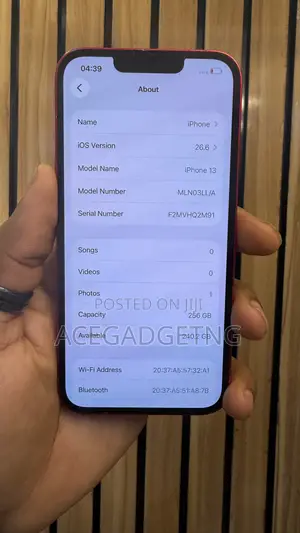 Apple iPhone 13 256 GB Red