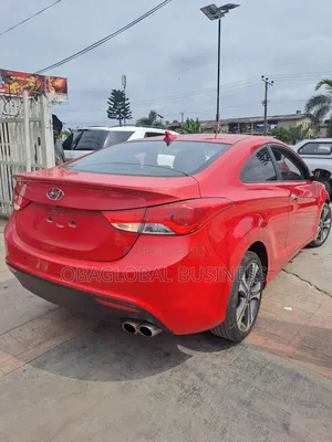 Hyundai Elantra 2013 Red