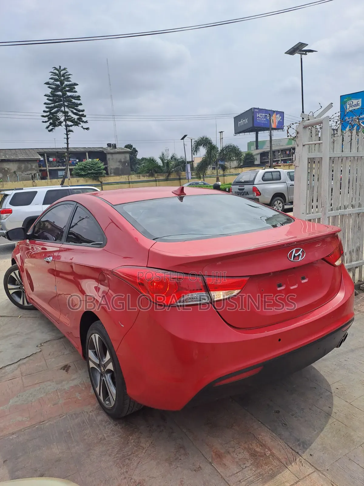 Hyundai Elantra 2013 Red