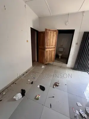 1bdrm Room & Parlour in Ajadi, Ologuneru for rent