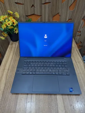 Laptop Dell Precision 5680 32GB Intel Core i7 SSD 1T