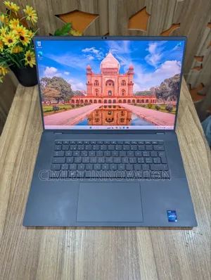 Laptop Dell Precision 5680 32GB Intel Core i7 SSD 1T