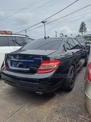 Mercedes-Benz C300 2008 Black