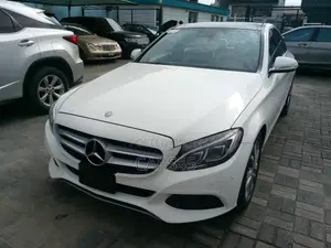 Mercedes-Benz C300 2015 White
