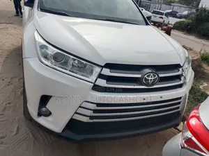 Toyota Highlander 2019 White