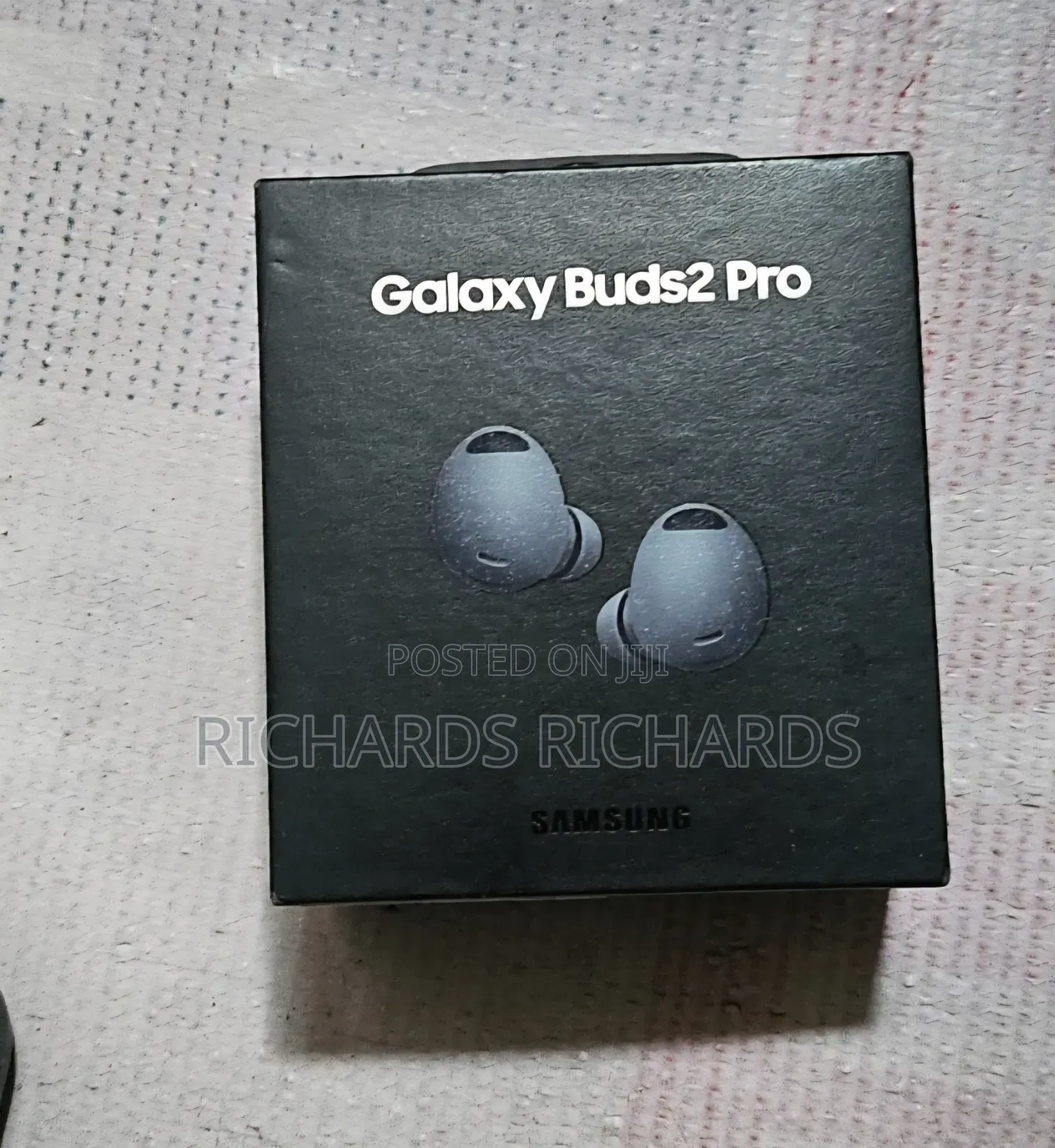 Samsung Galaxy Buds 2 Pro.