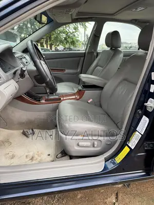 Toyota Camry XLE 4dr Sedan (2.4L 4cyl 4A) 2004 Blue