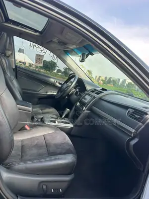 Toyota Camry SE V6 4dr Sedan (3.5L 6cyl 6A) 2013 Matt Black