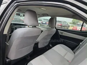 Toyota Corolla LE 4dr Sedan (1.8L 4cyl CVT) 2014 Gray
