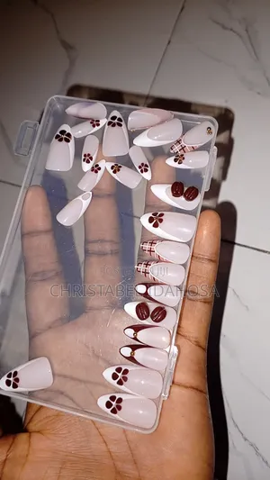 Presson Nails