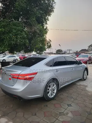 Toyota Avalon 2013 Silver
