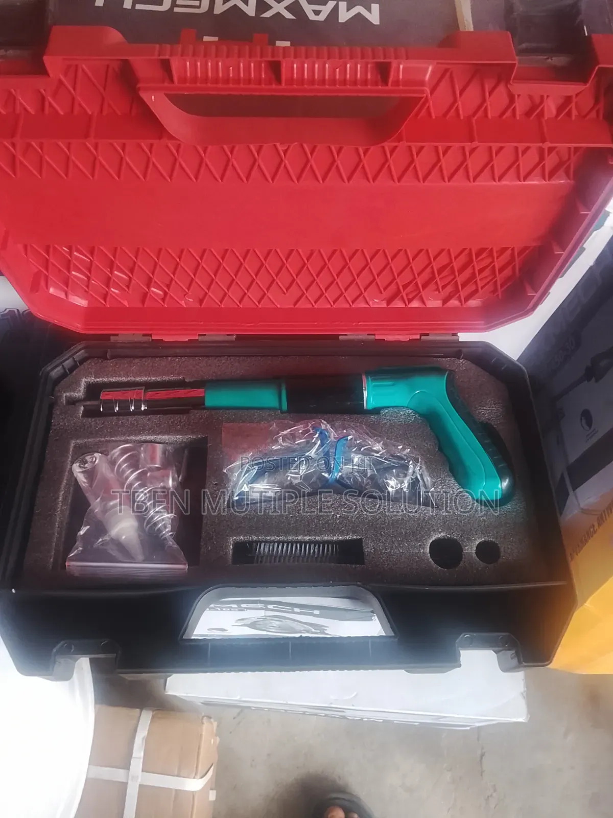 Manual Concrete Nail Gun Kit