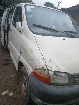 Toyota HiAce 1984 White