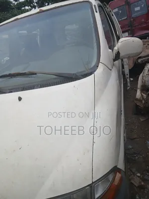 Toyota HiAce 1984 White