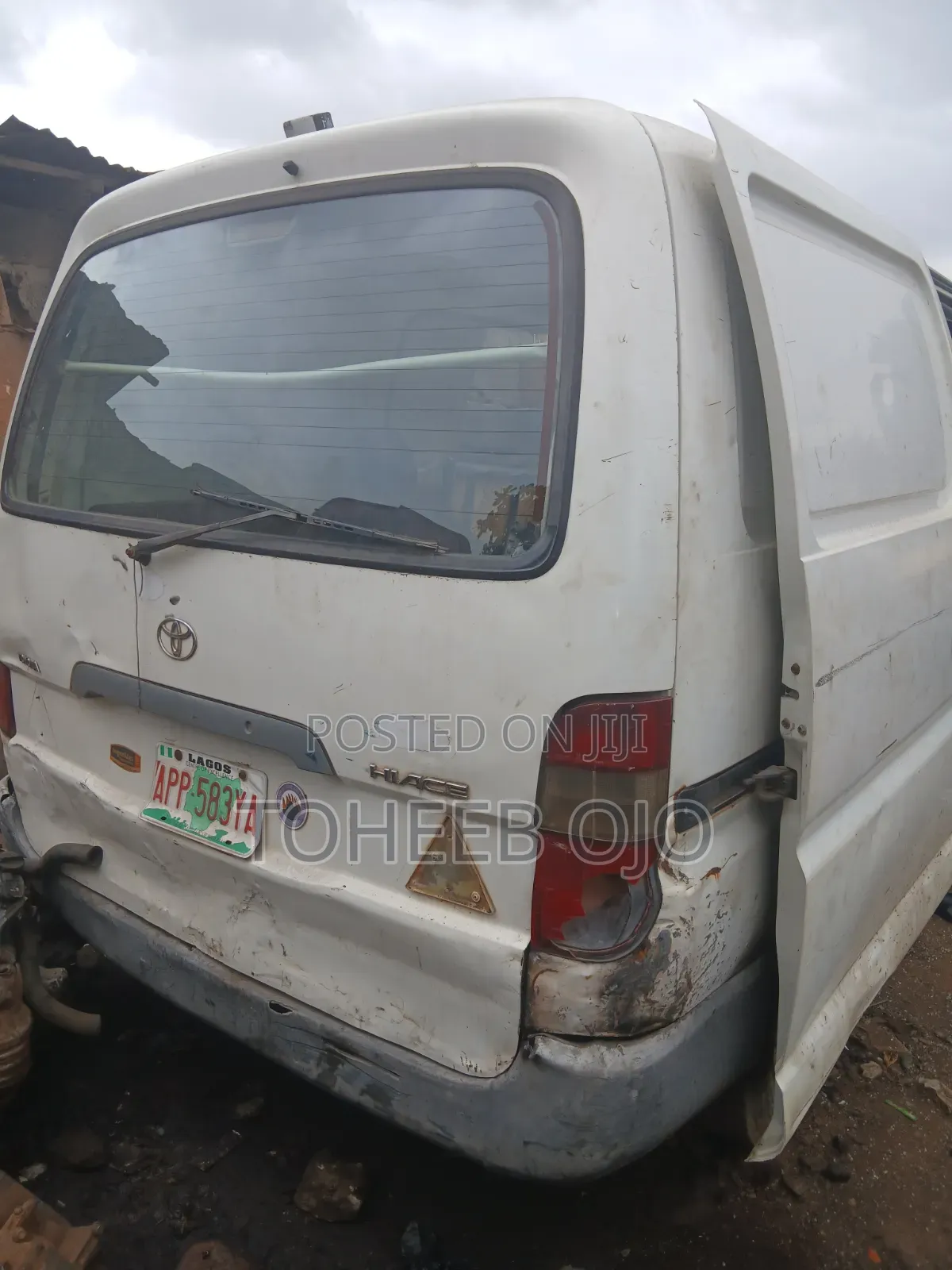 Toyota HiAce 1984 White