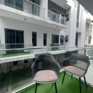 Furnished 2bdrm Apartment in Lekki Phase 1 for sale