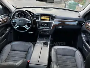 Mercedes-Benz M Class ML 350 4Matic 2012 Gray