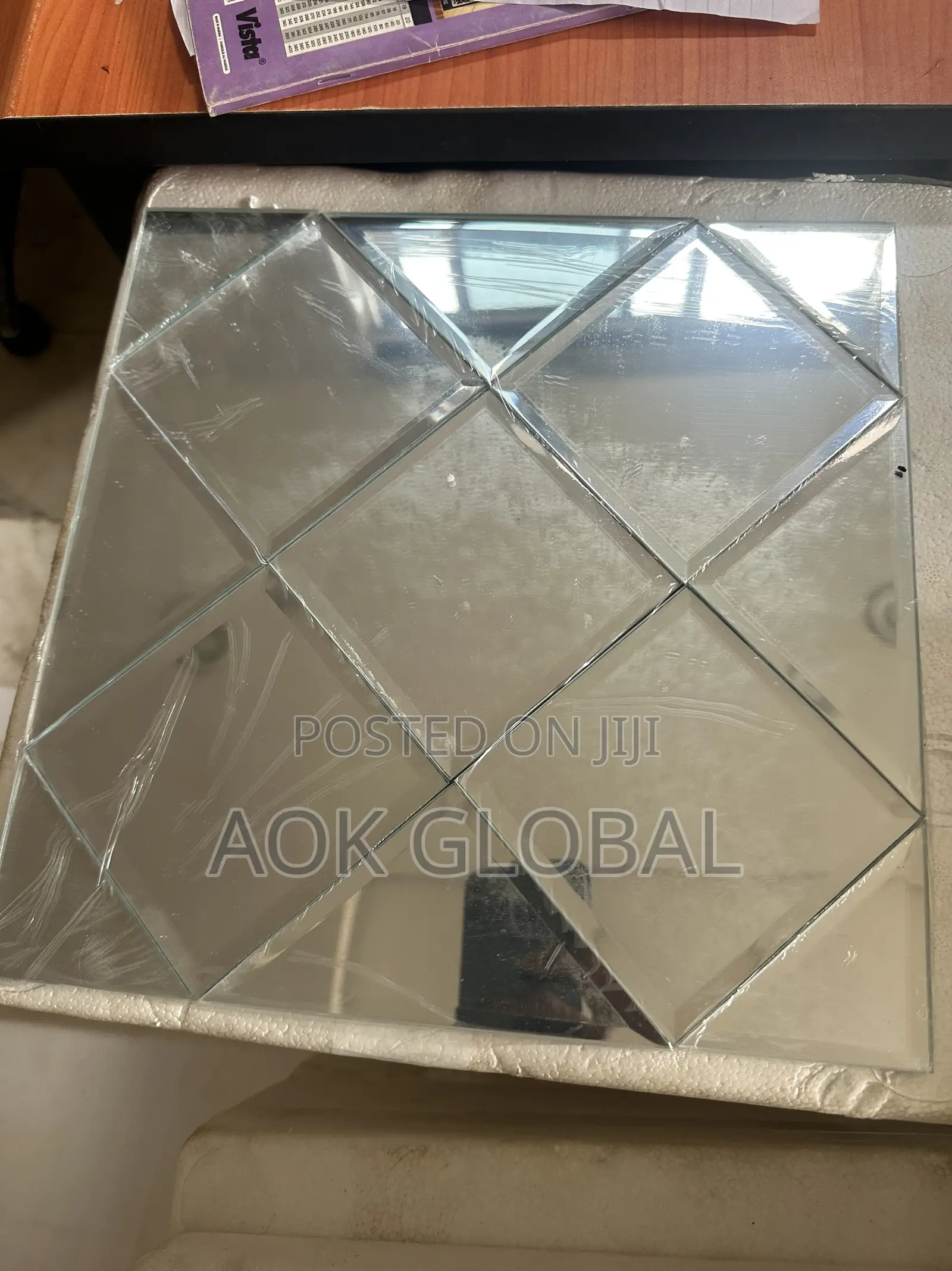 Luxurious Glass Mirror