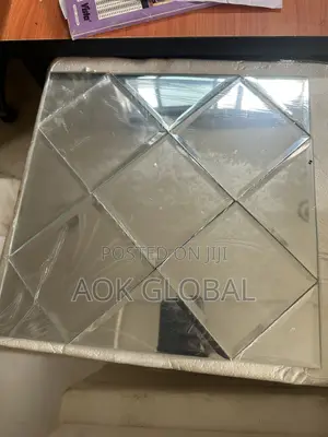Luxurious Glass Mirror