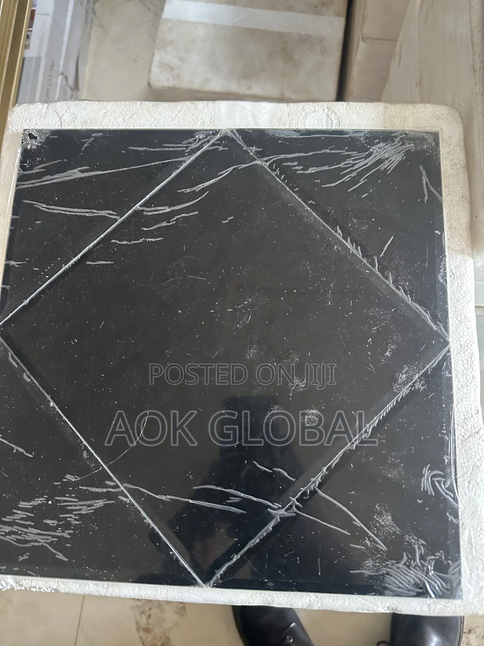 Luxurious Glass Mirror