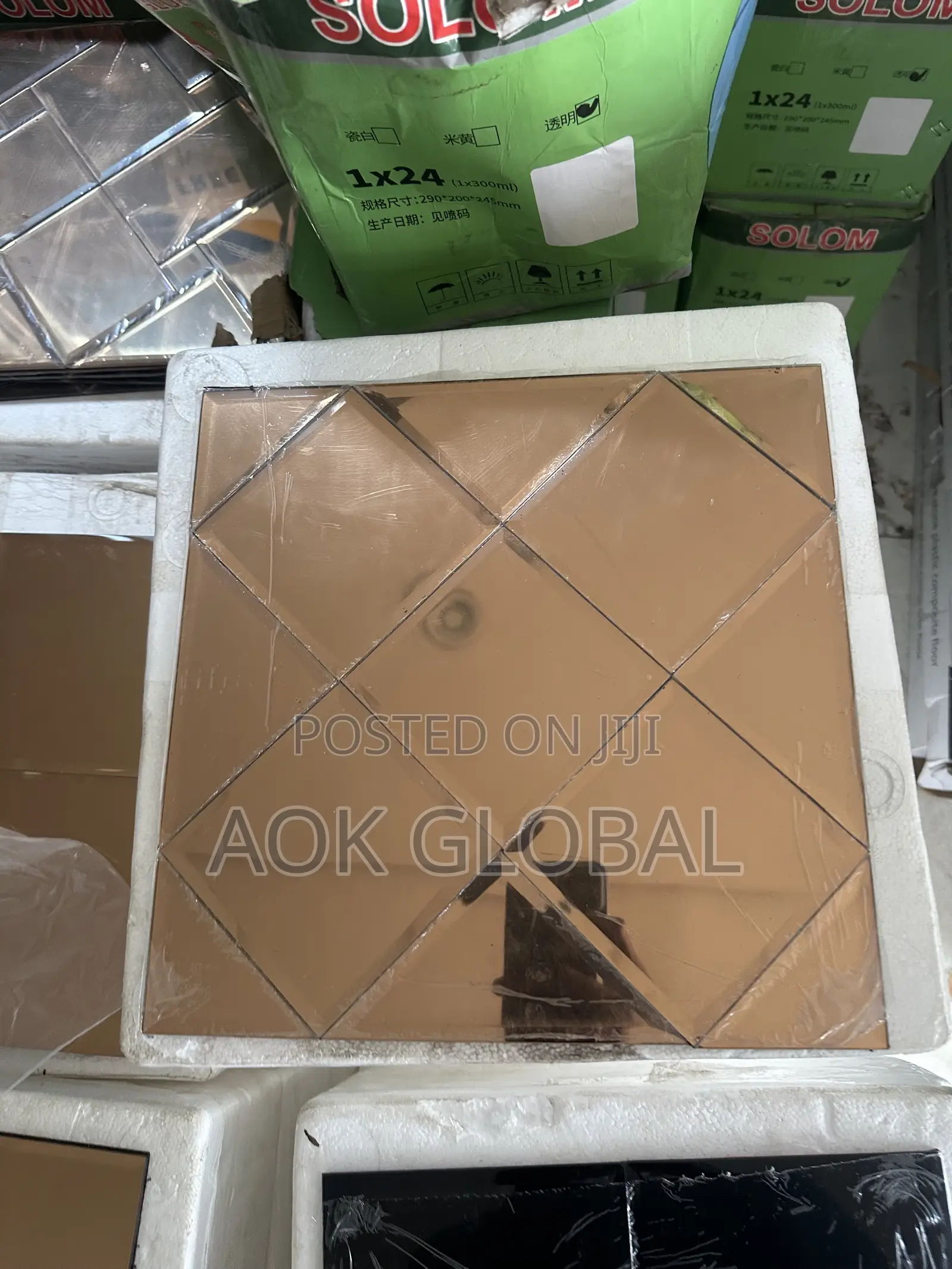 Luxurious Glass Mirror