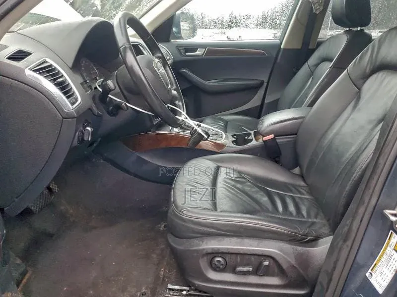 Audi Q5 2011 Blue