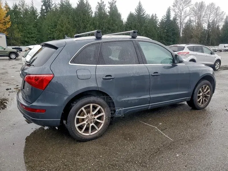 Audi Q5 2011 Blue