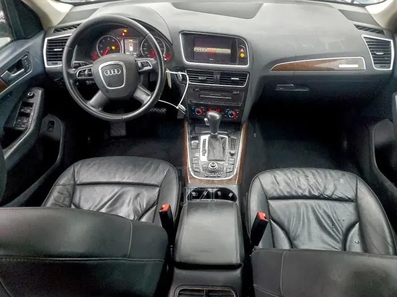 Audi Q5 2011 Blue