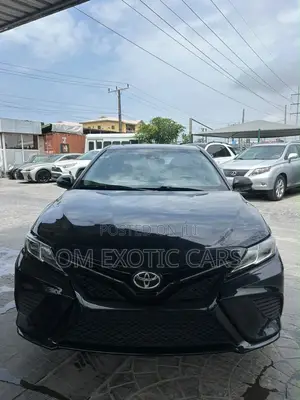 Toyota Camry SE (2.5L 4cyl 8A) 2019 Black