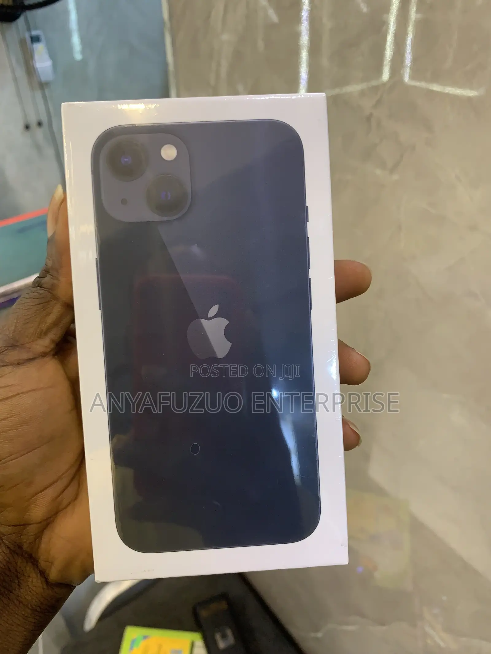 New Apple iPhone 13 256 GB Blue