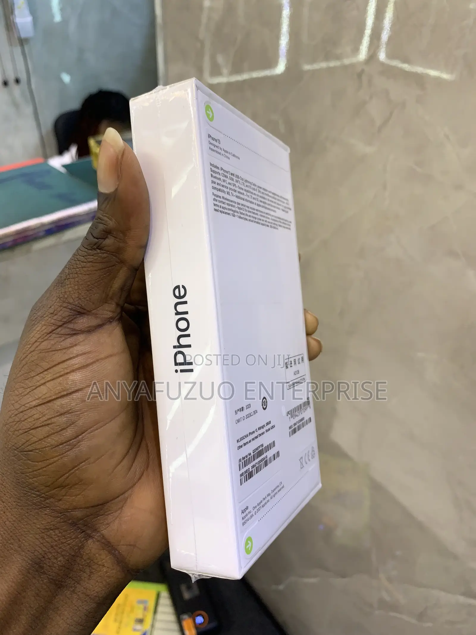 New Apple iPhone 13 256 GB Blue