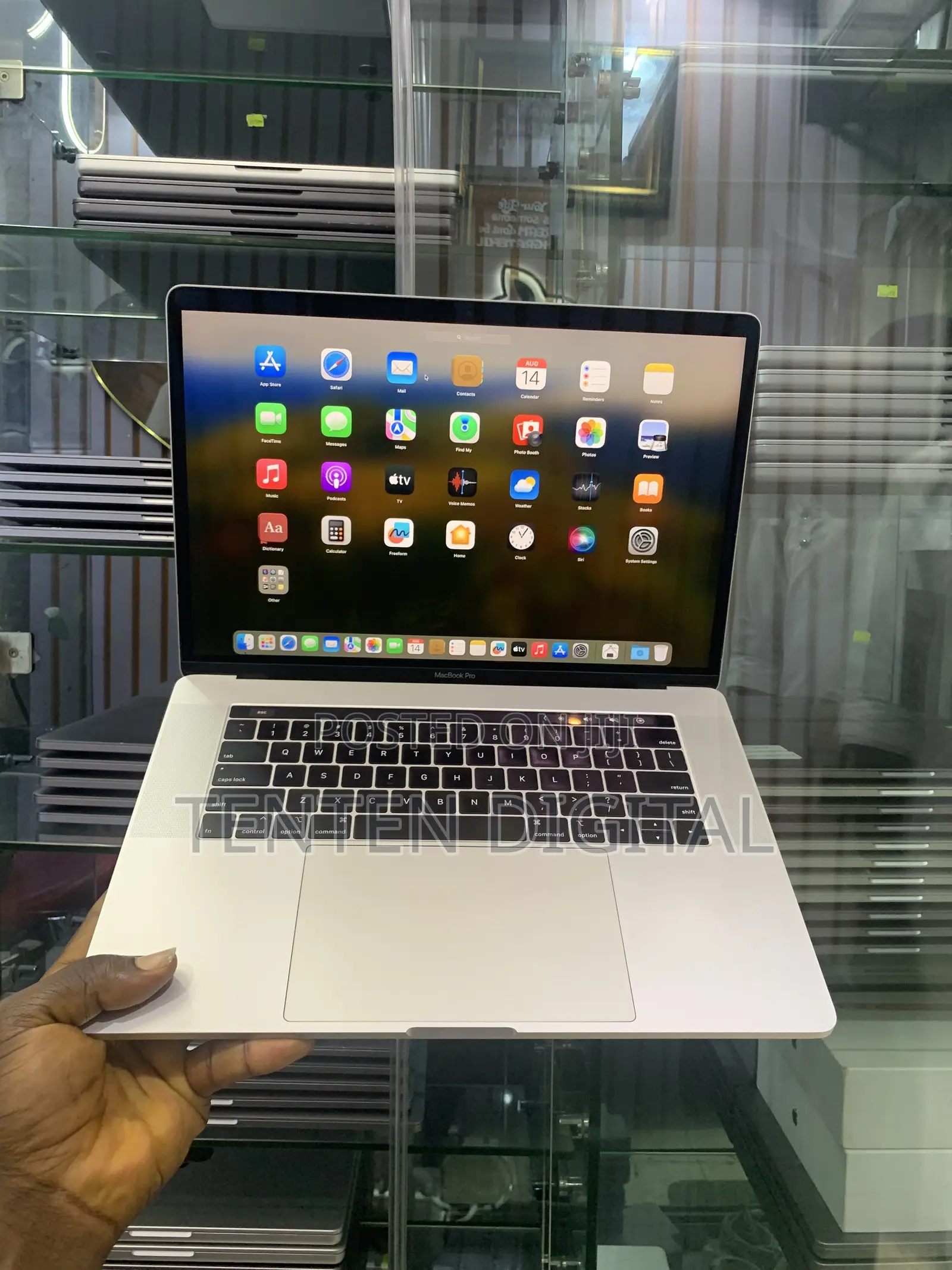 Laptop Apple MacBook Pro 2019 32GB Intel Core i9 SSD 1T